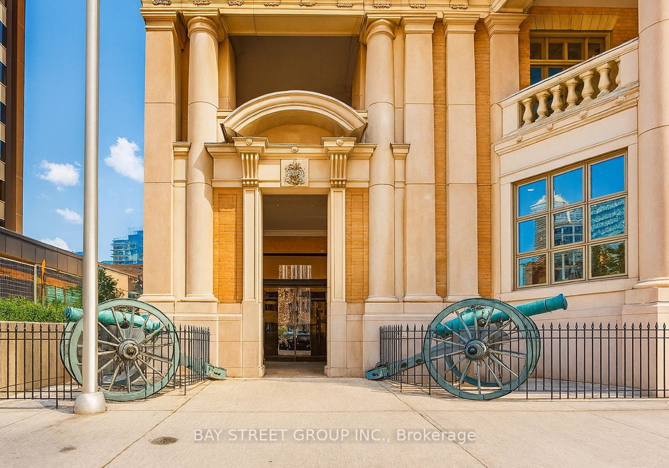426-university-avenue-toronto-ontario-c12257851