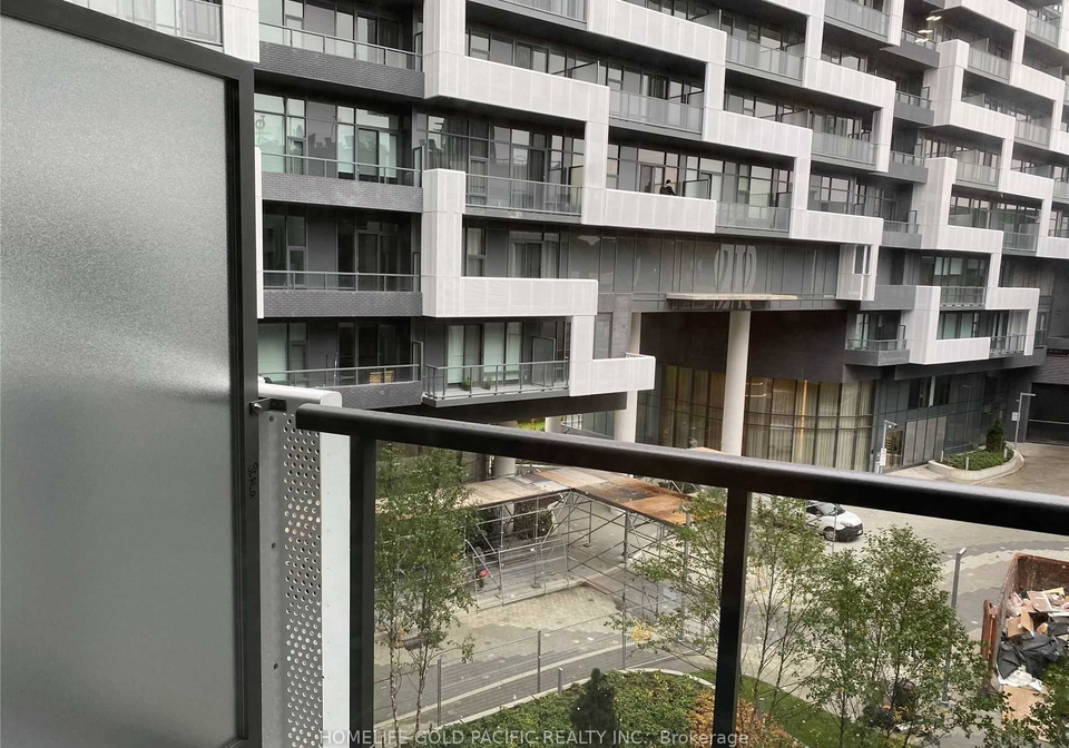 25-adra-grado-way-north-york-ontario-c12258071