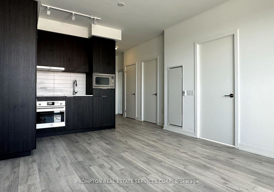7-golden-lion-heights-north-york-ontario-c12258260