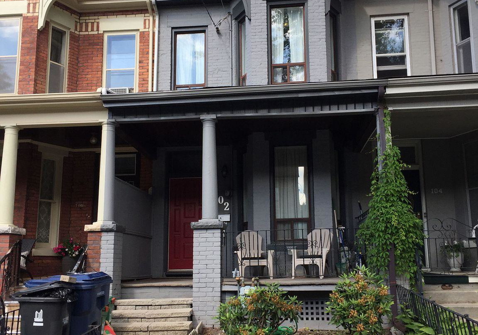102-montrose-avenue-toronto-ontario-c12258529