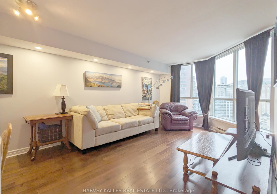 38-elm-street-toronto-ontario-c12258675