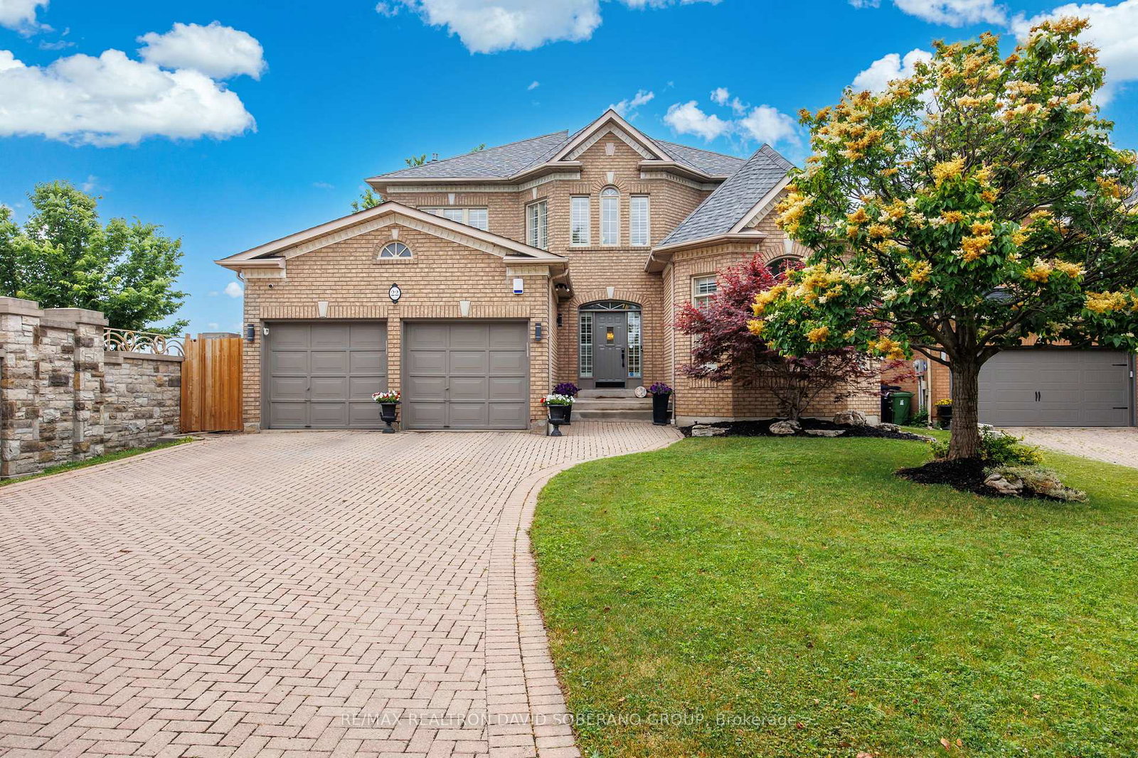 22-tillingham-keep-toronto-ontario-c12259306