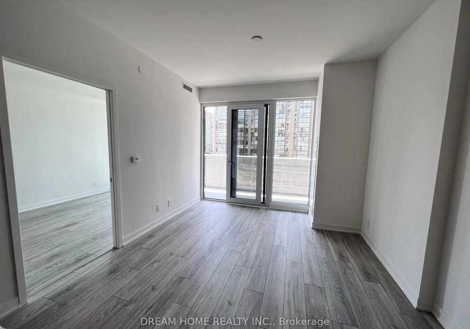15-holmes-avenue-north-york-ontario-c12259515