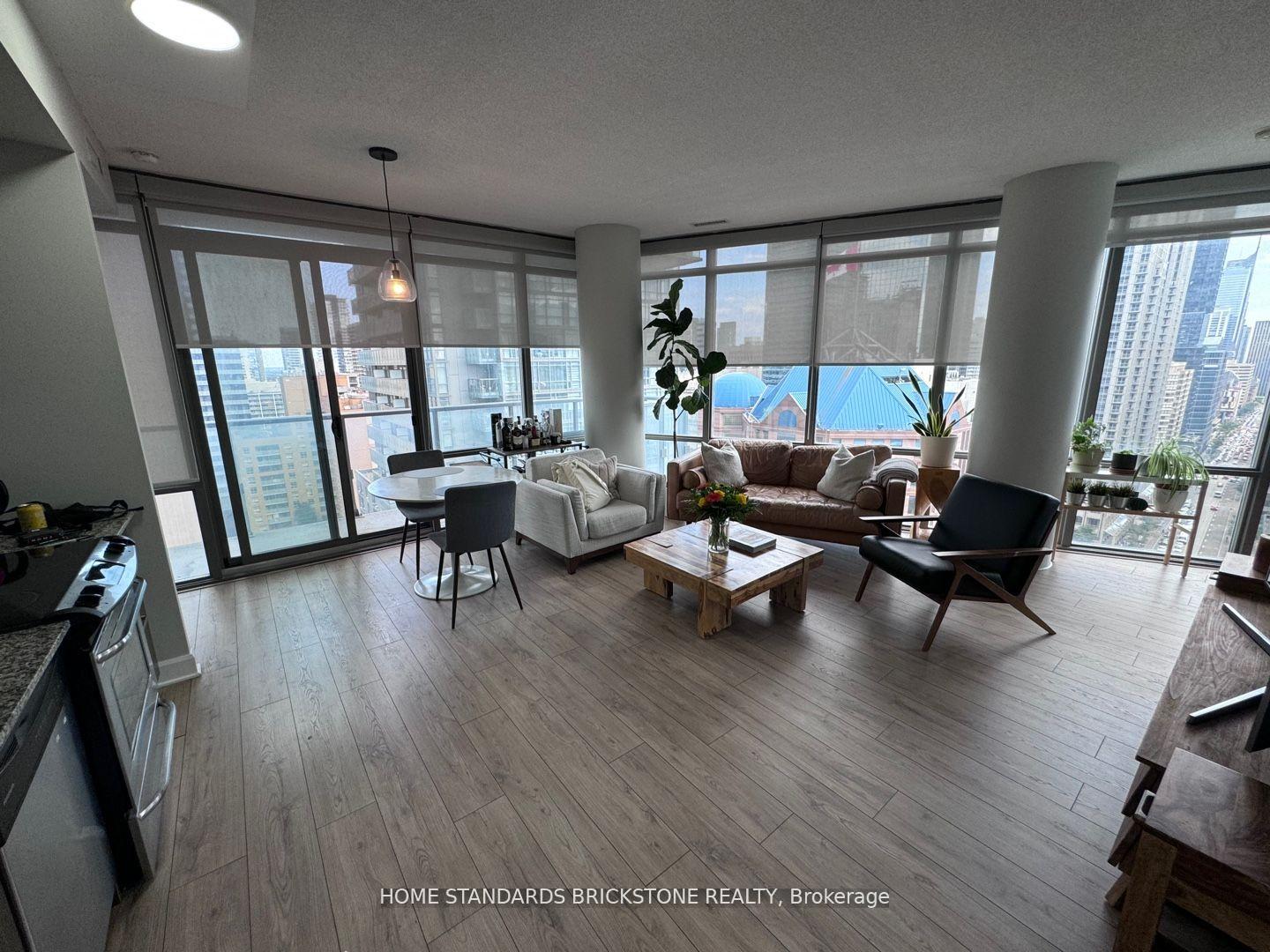 832-bay-street-toronto-ontario-c12259598