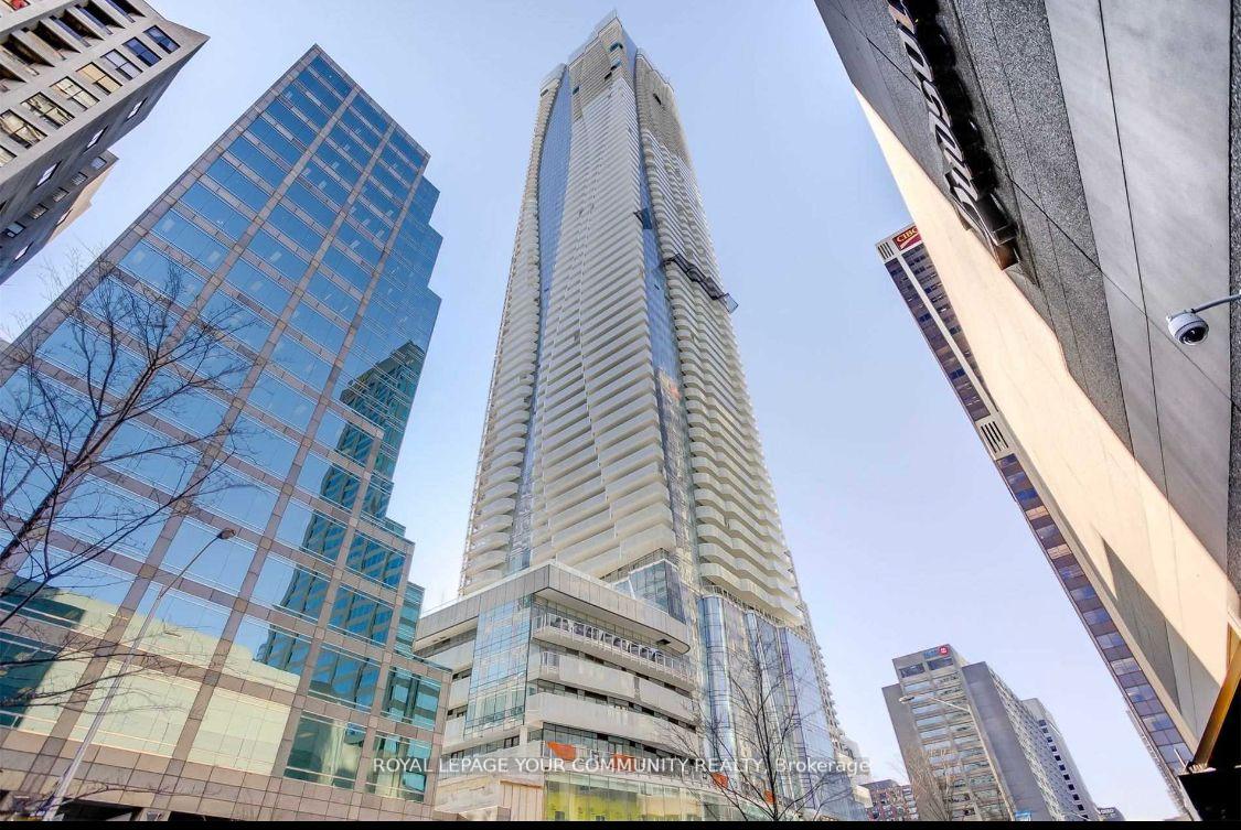 1-bloor-street-e-toronto-ontario-c12259614