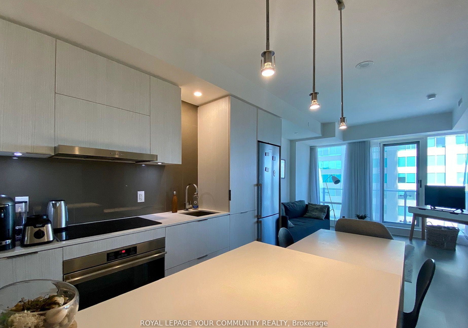 1-bloor-street-e-toronto-ontario-c12259614