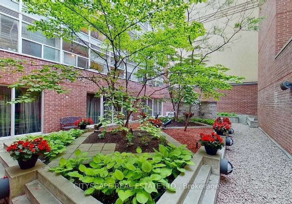 11-st-joseph-street-toronto-ontario-c12259647