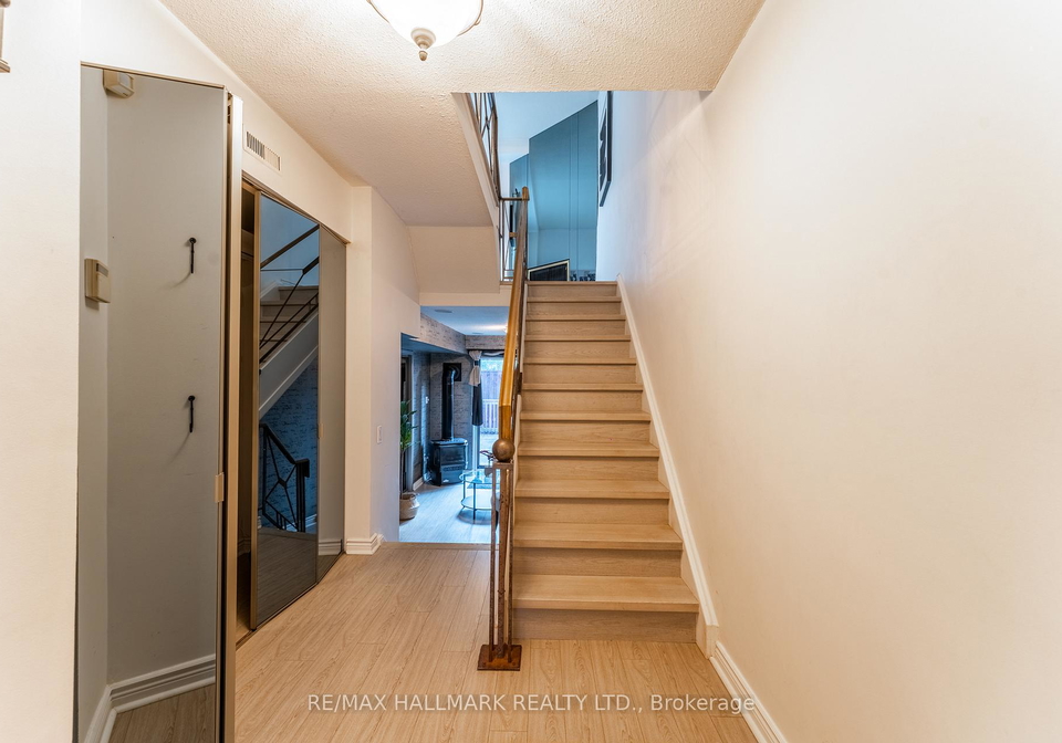 60-bards-walkway-north-york-ontario-c12259684
