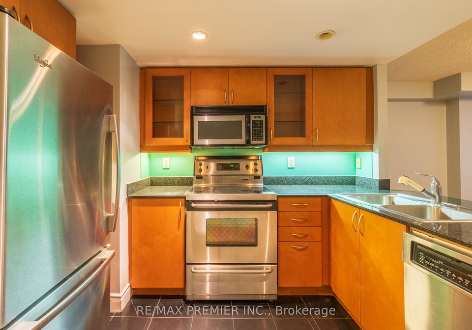 80-cumberland-street-toronto-ontario-c12259712