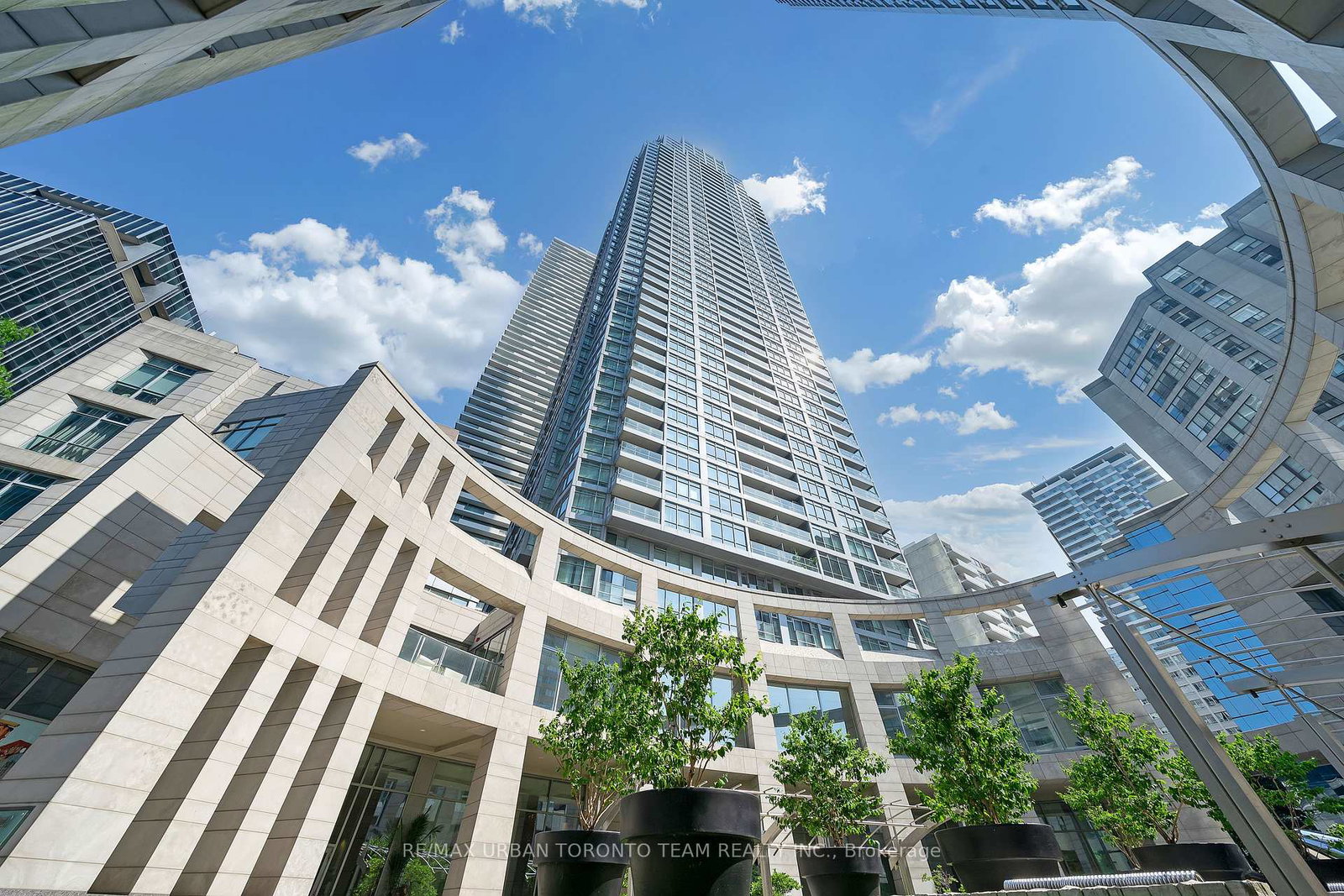 2191-yonge-street-toronto-ontario-c12260245