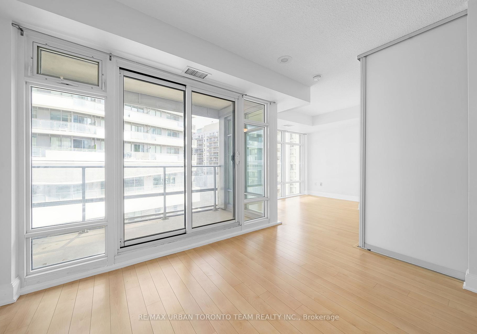 2191-yonge-street-toronto-ontario-c12260245