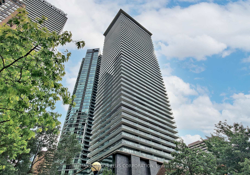 45-charles-street-e-toronto-ontario-c12260269