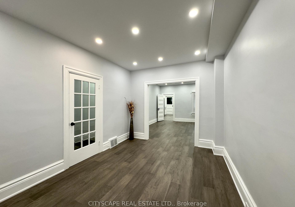 476-lansdowne-avenue-toronto-ontario-c12260386