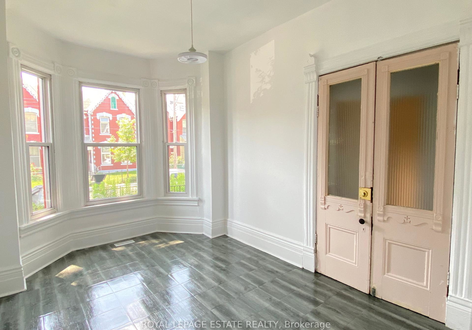 114-baldwin-street-toronto-ontario-c12260474