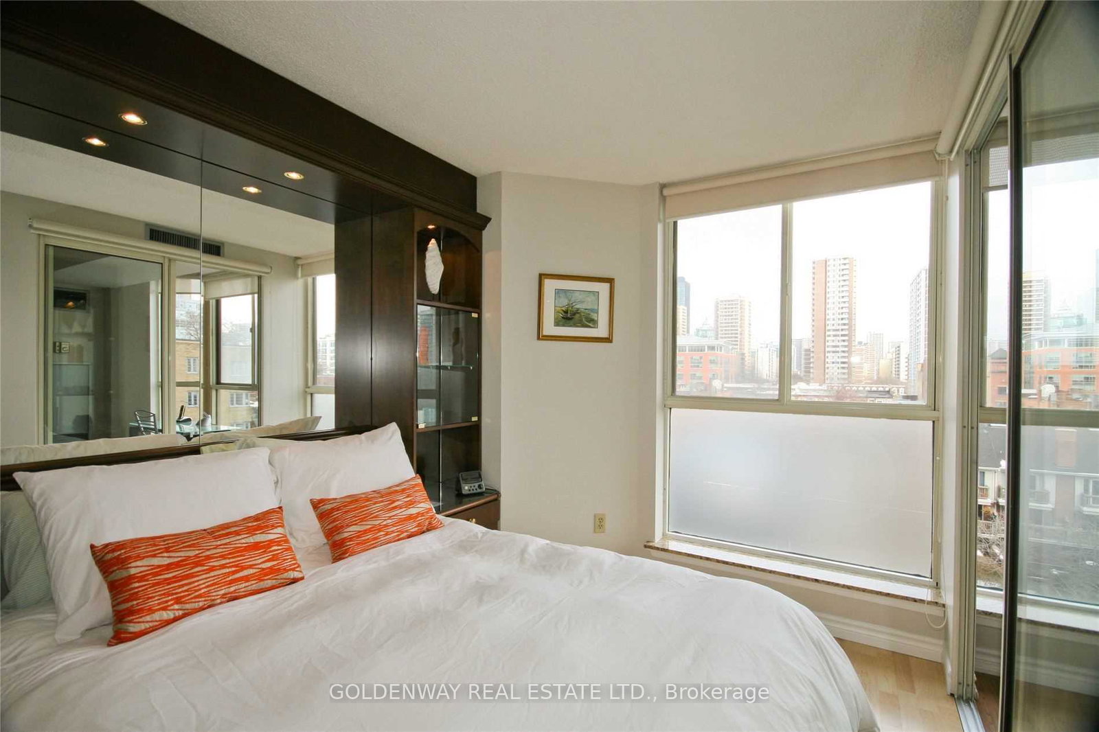 1055-bay-street-toronto-ontario-c12260624