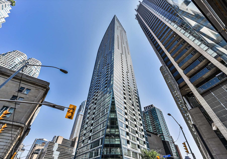 8-the-esplanade-avenue-toronto-ontario-c12260779