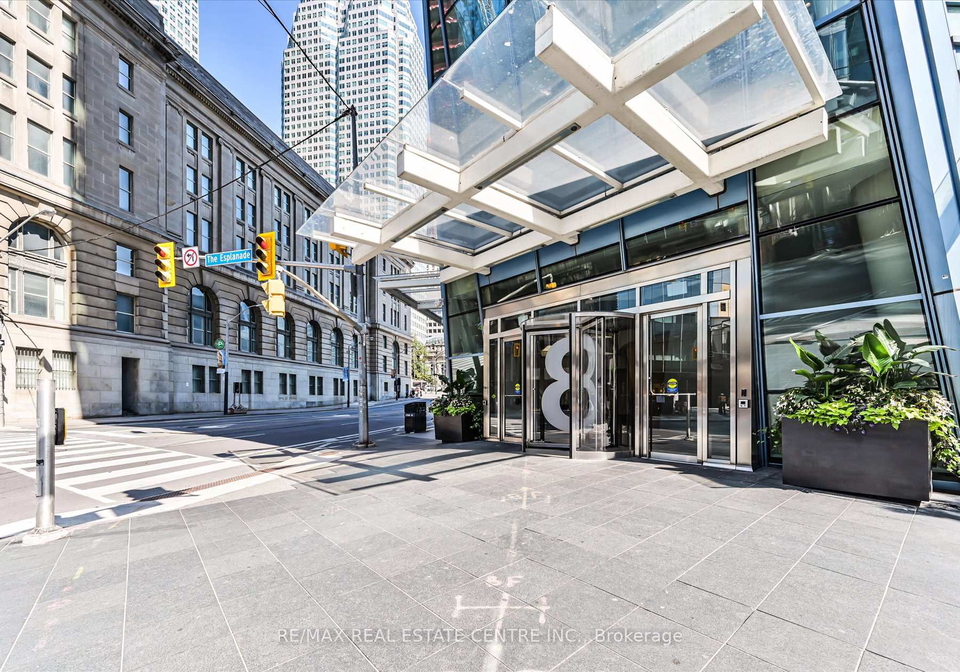 8-the-esplanade-avenue-toronto-ontario-c12260779