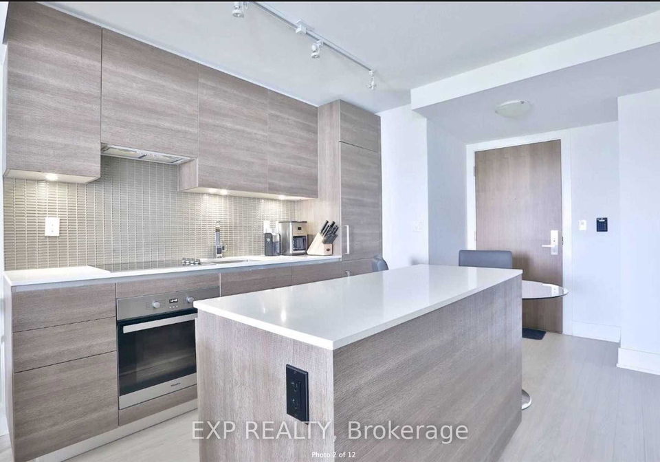 200-bloor-street-w-toronto-ontario-c12260851