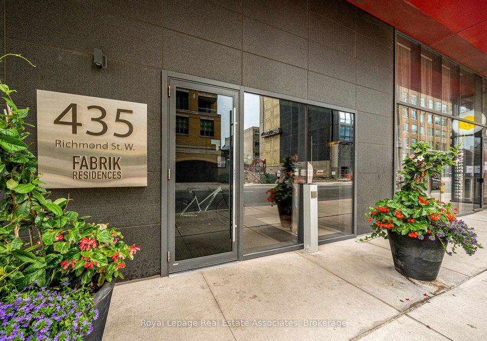 435-richmond-street-w-toronto-ontario-c12260862