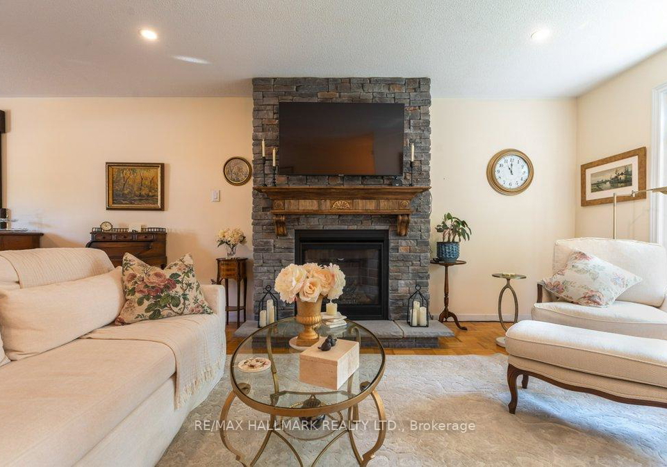 142-aspenwood-drive-north-york-ontario-c12260972