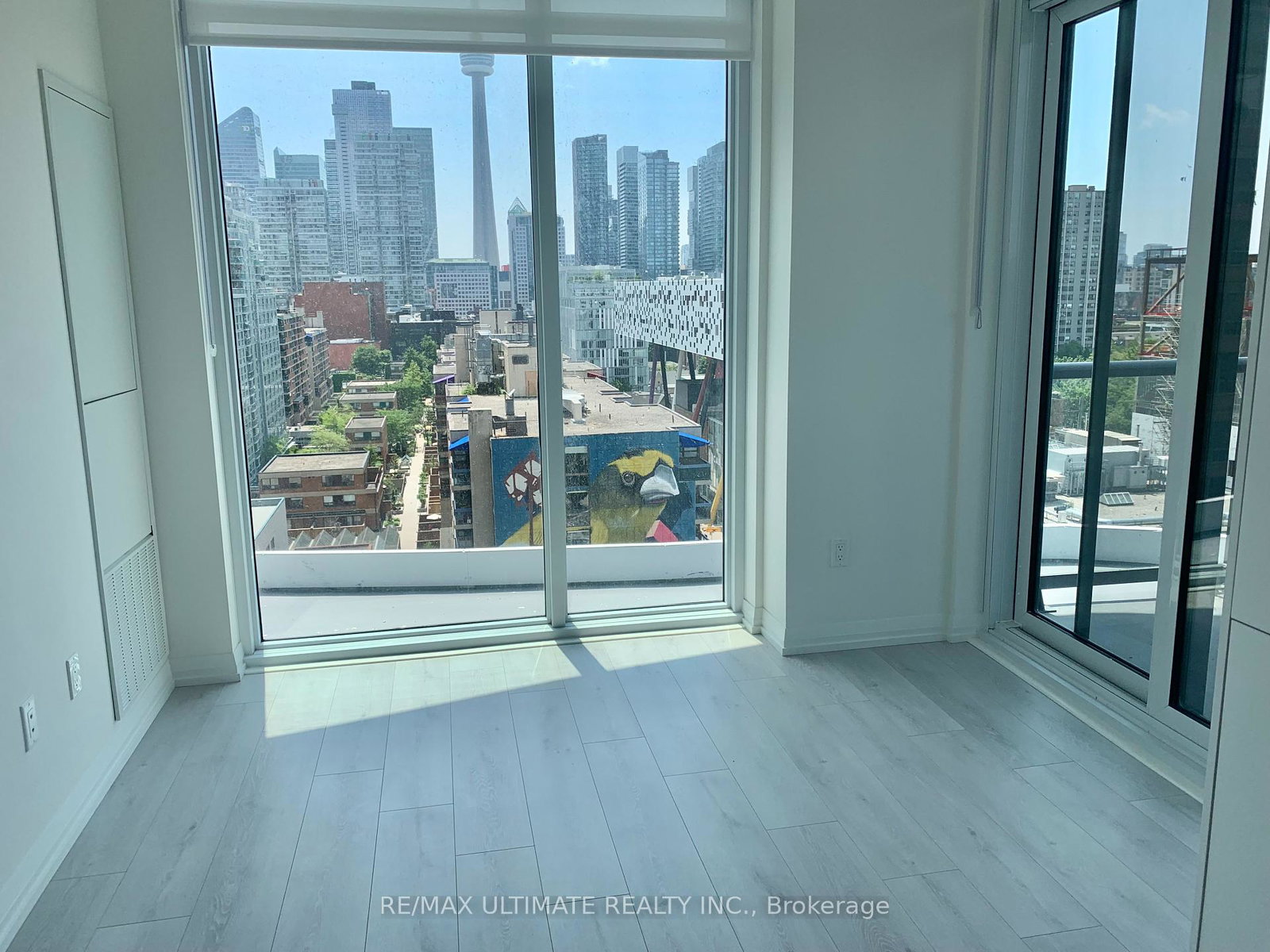 280-dundas-street-w-toronto-ontario-c12261018
