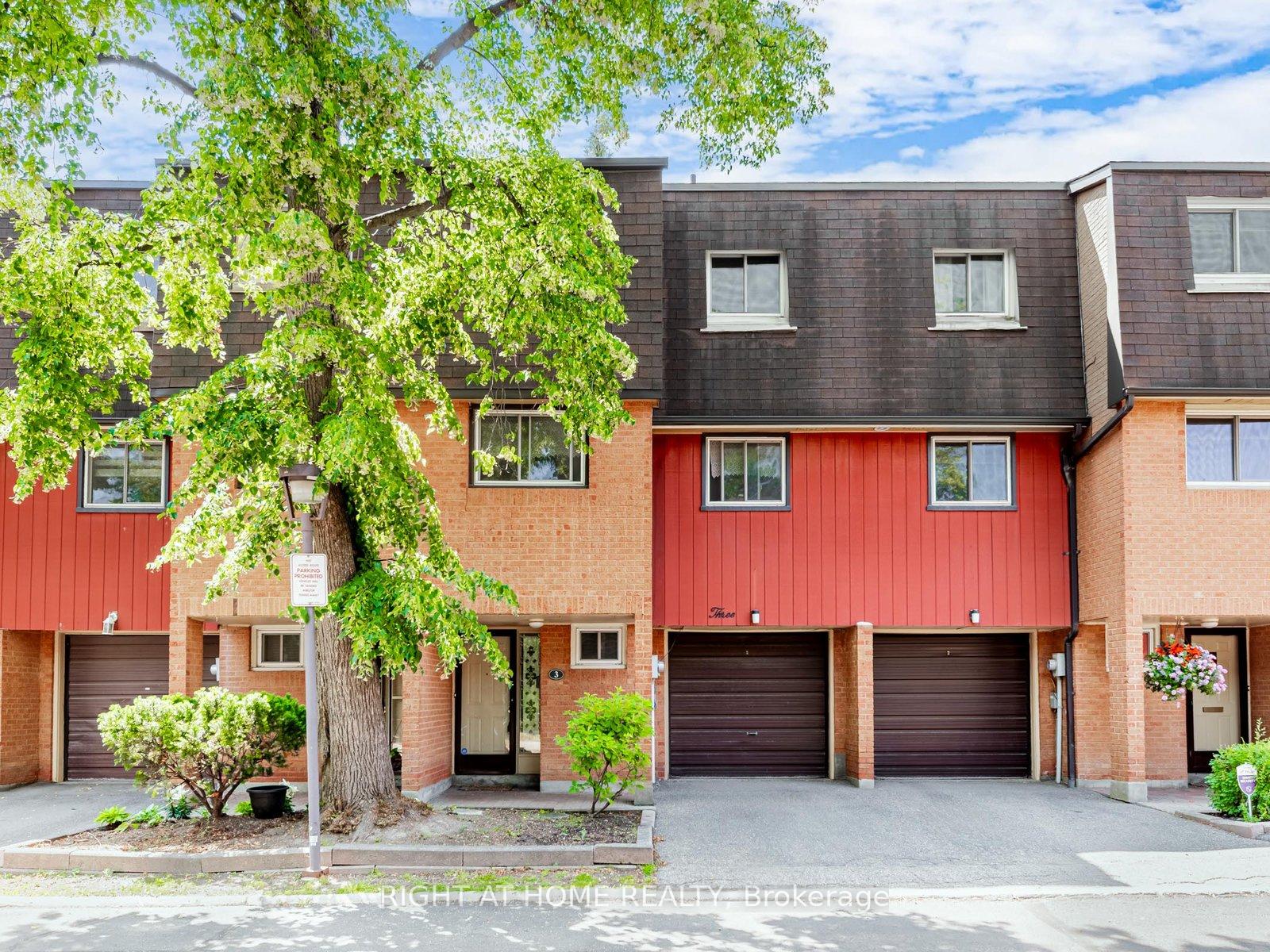 3-poets-walk-way-north-york-ontario-c12261167