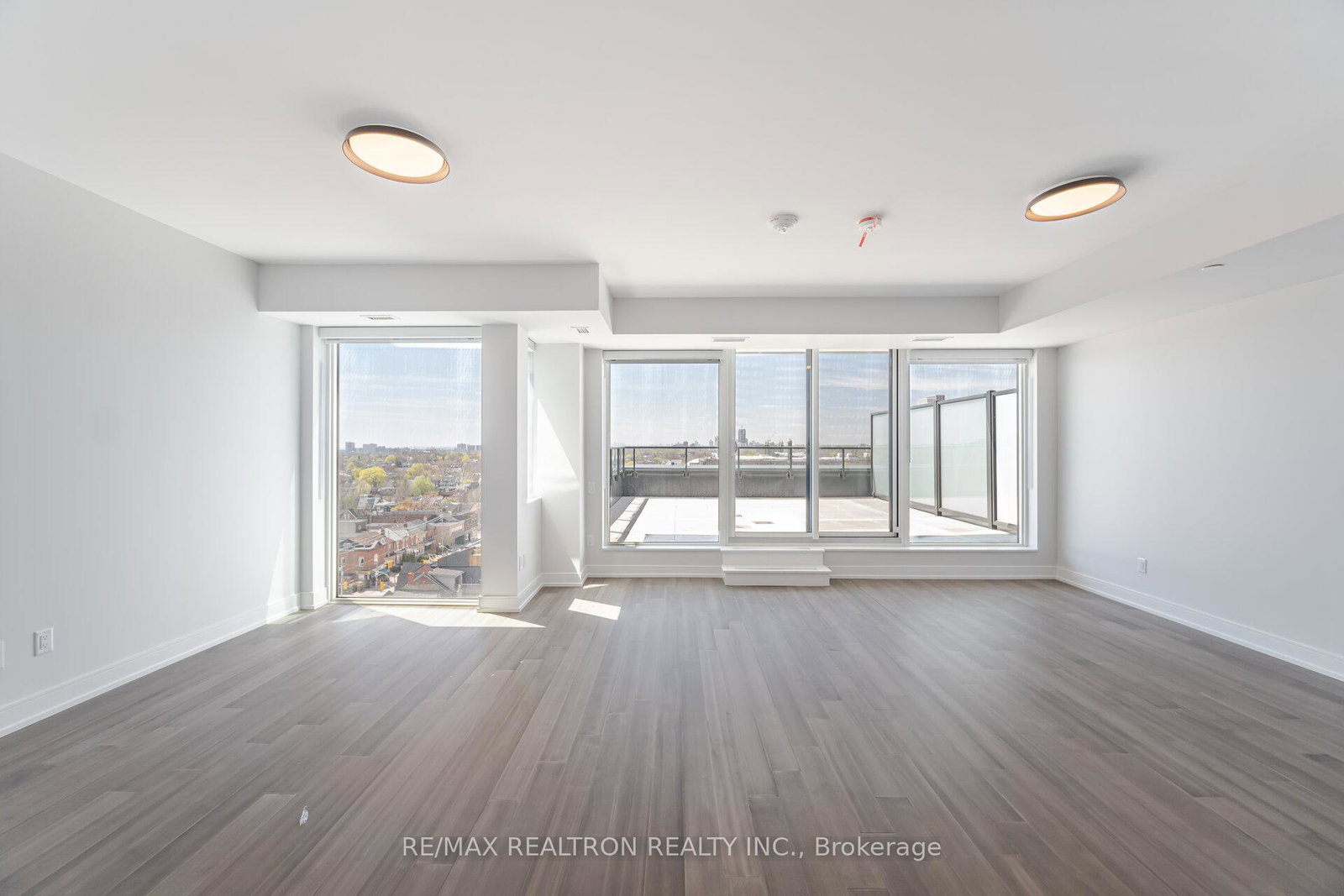 664-spadina-avenue-toronto-ontario-c12261298
