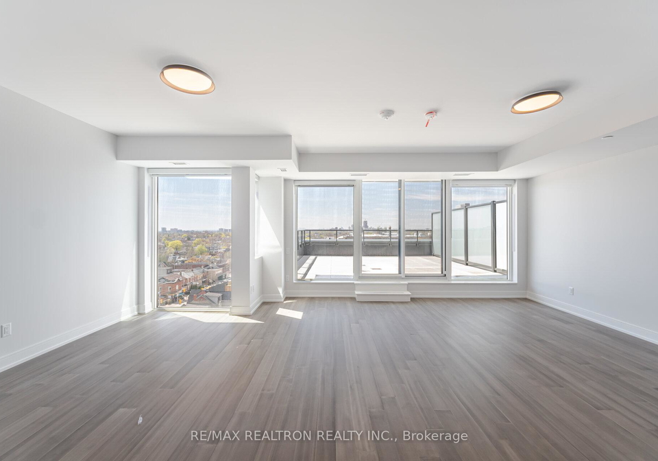 664-spadina-avenue-toronto-ontario-c12261298