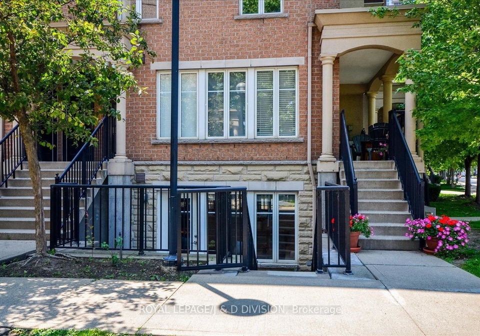 34-western-battery-road-toronto-ontario-c12261335