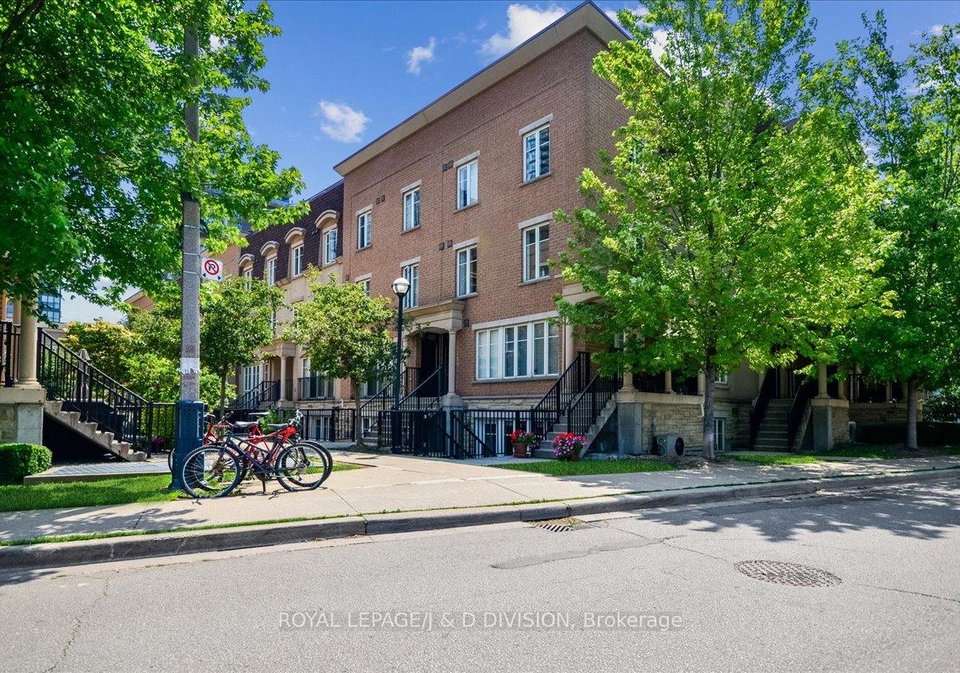 34-western-battery-road-toronto-ontario-c12261335