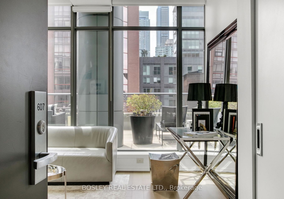 8-charlotte-street-toronto-ontario-c12261517