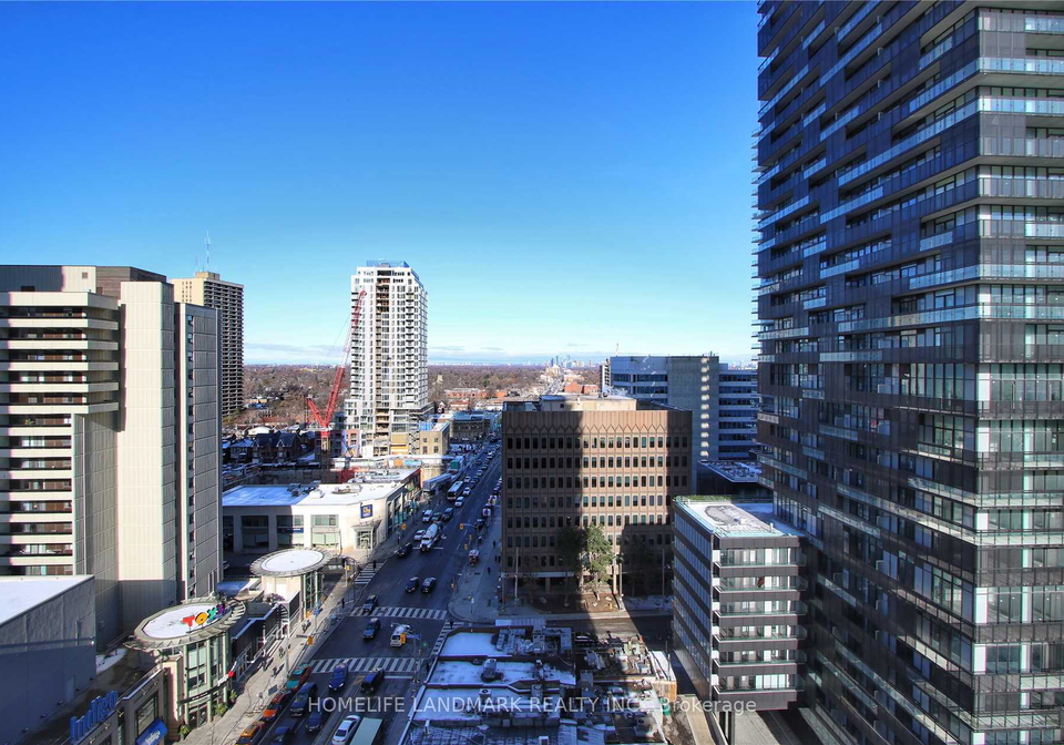 8-eglinton-avenue-e-toronto-ontario-c12261584