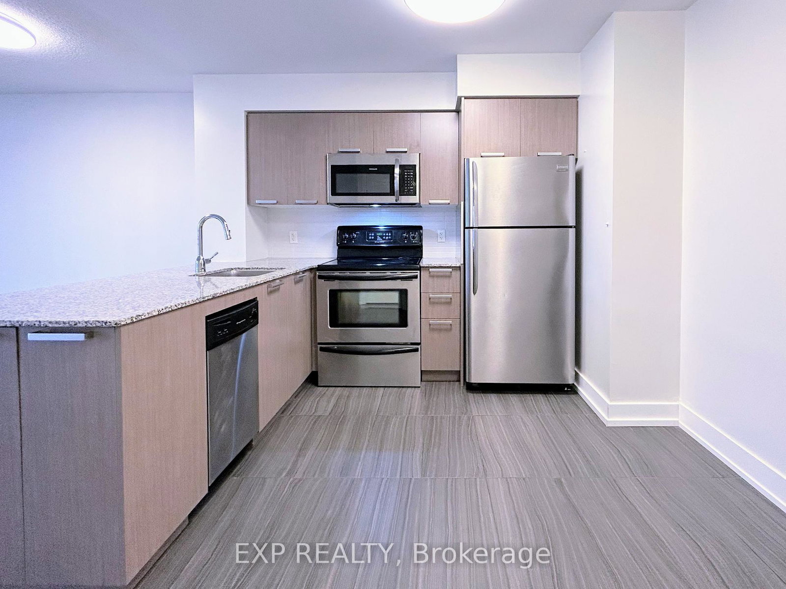 23-sheppard-avenue-e-north-york-ontario-c12261640