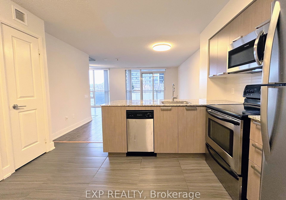 23-sheppard-avenue-e-north-york-ontario-c12261640