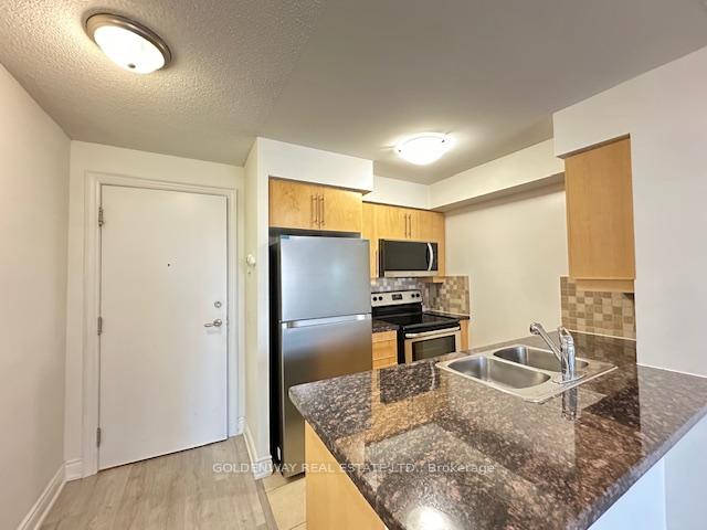 25-greenview-avenue-toronto-ontario-c12261645