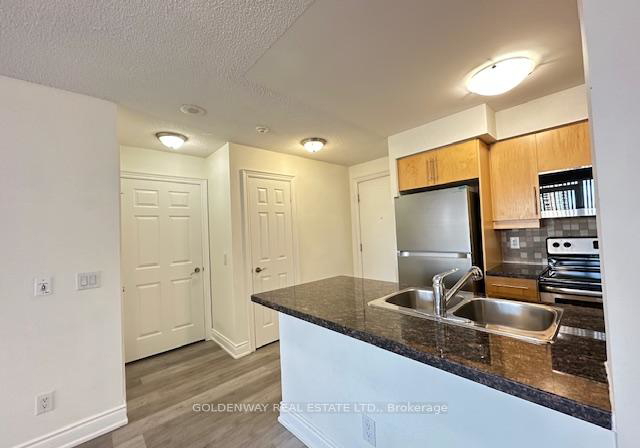 25-greenview-avenue-toronto-ontario-c12261645