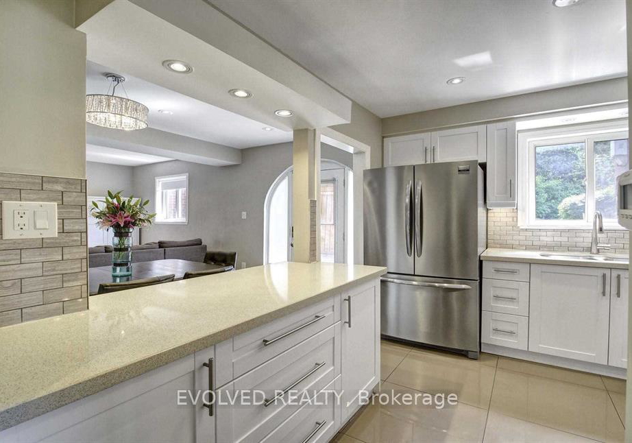 15-esterbrooke-avenue-north-york-ontario-c12261754