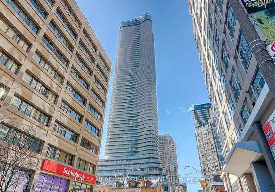11-wellesley-street-w-toronto-ontario-c12261877
