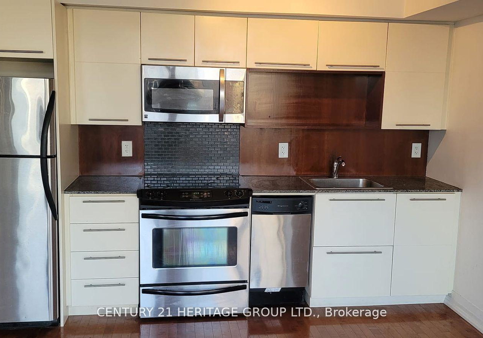 25-carlton-street-toronto-ontario-c12262020