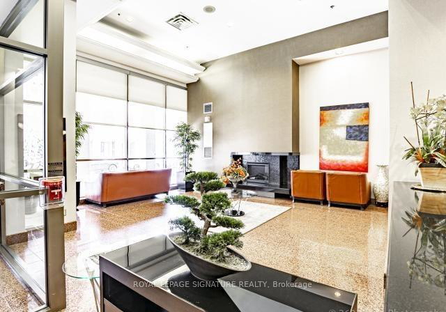 736-bay-street-toronto-ontario-c12262052