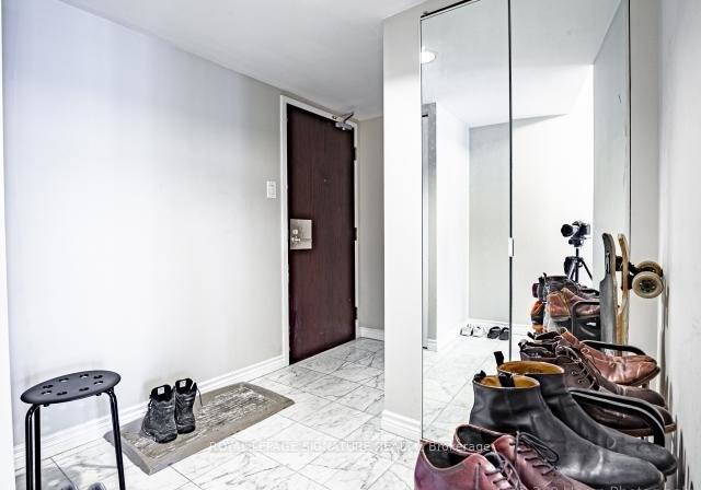 736-bay-street-toronto-ontario-c12262052