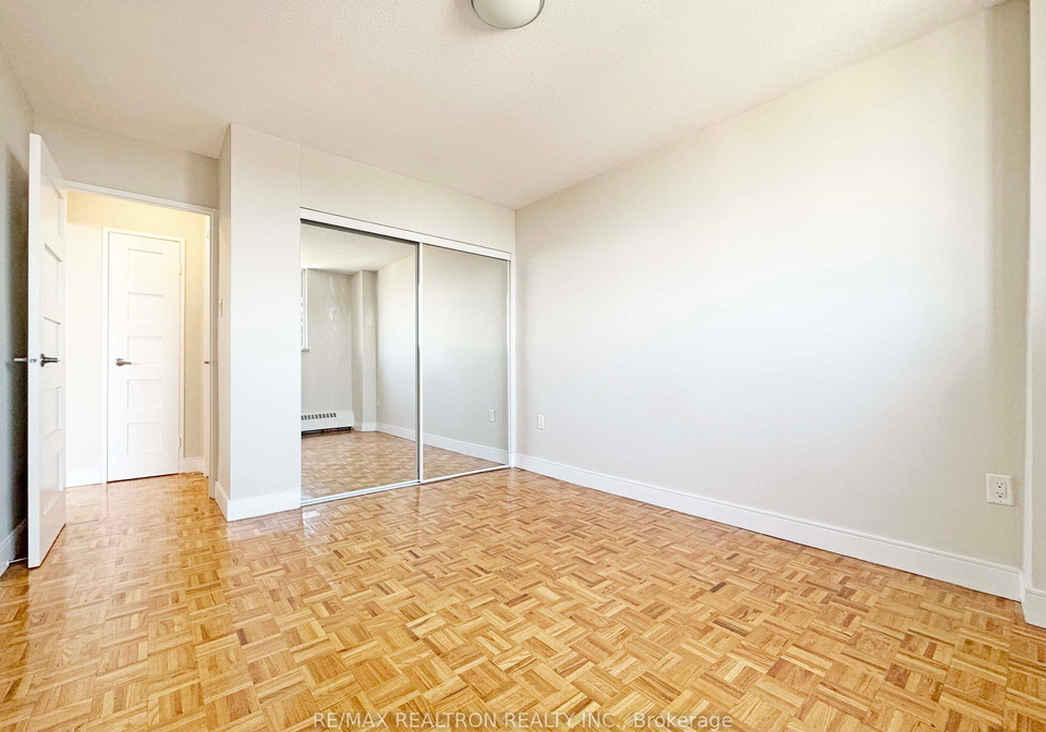 1500-bathurst-street-toronto-ontario-c12262114