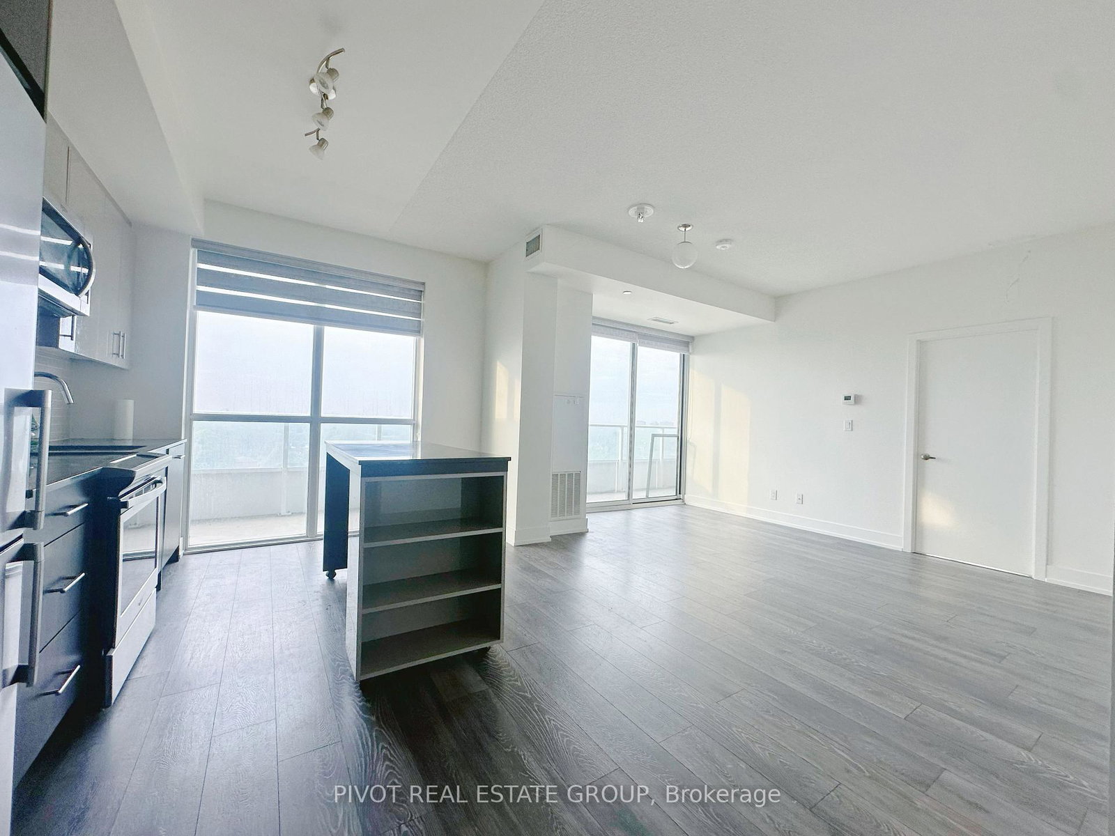 180-fairview-mall-drive-north-york-ontario-c12262238