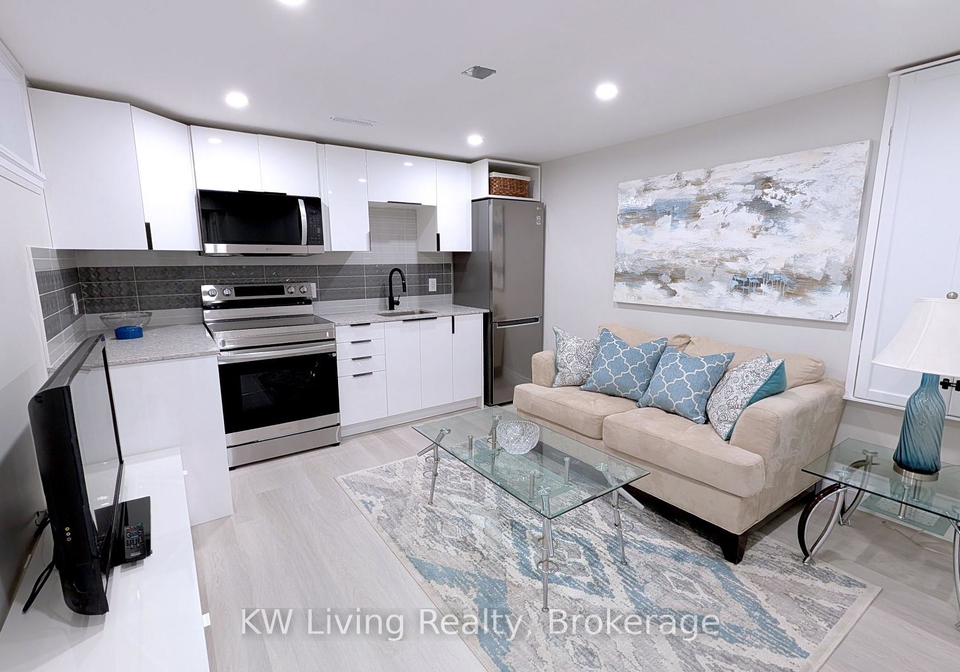 31-bowerbank-drive-north-york-ontario-c12262267