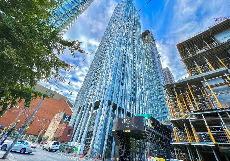 1-yorkville-avenue-toronto-ontario-c12262285