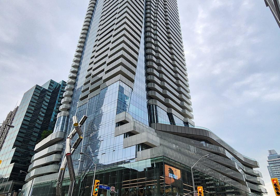 1-bloor-street-e-toronto-ontario-c12262789