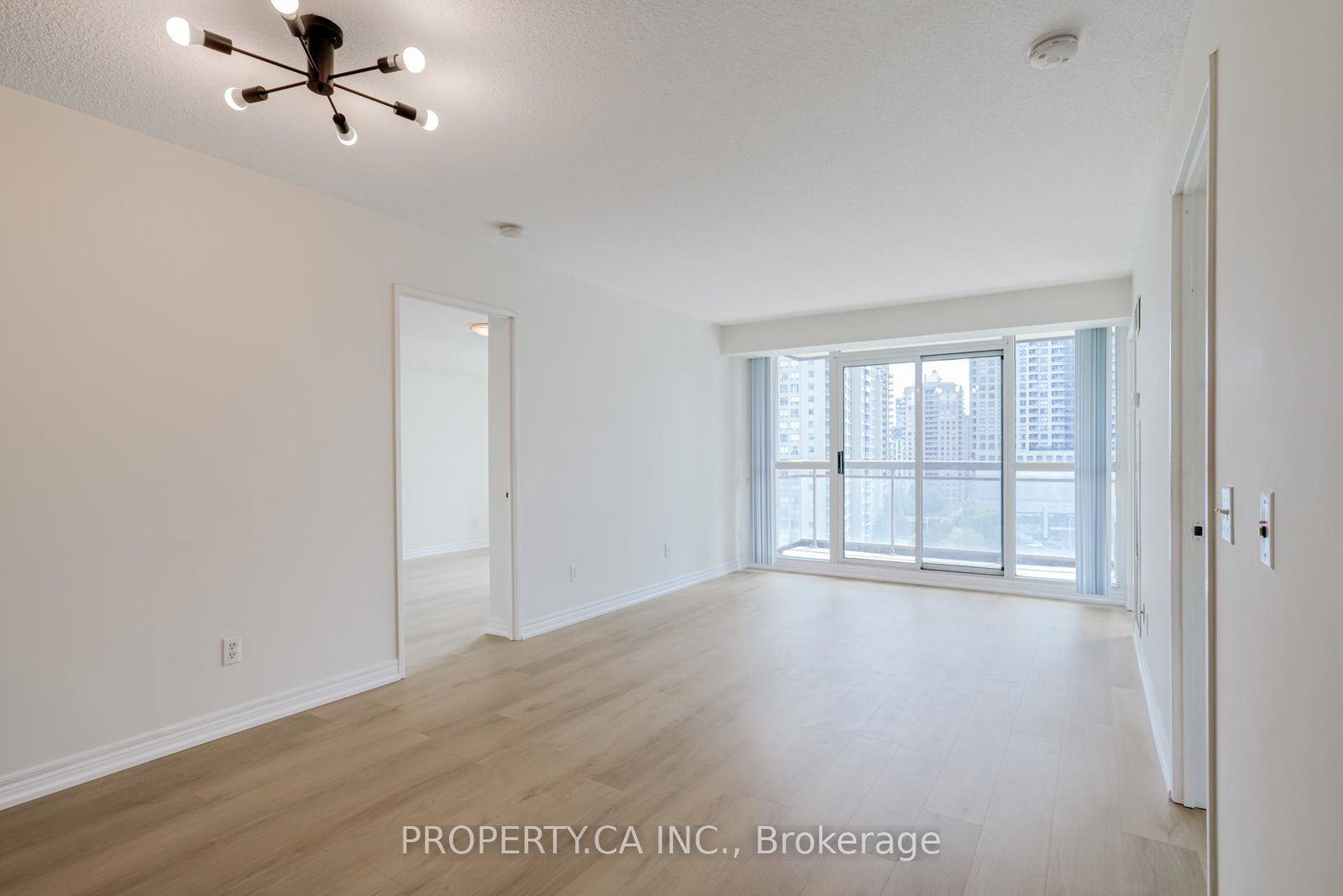 18-parkview-avenue-north-york-ontario-c12262953