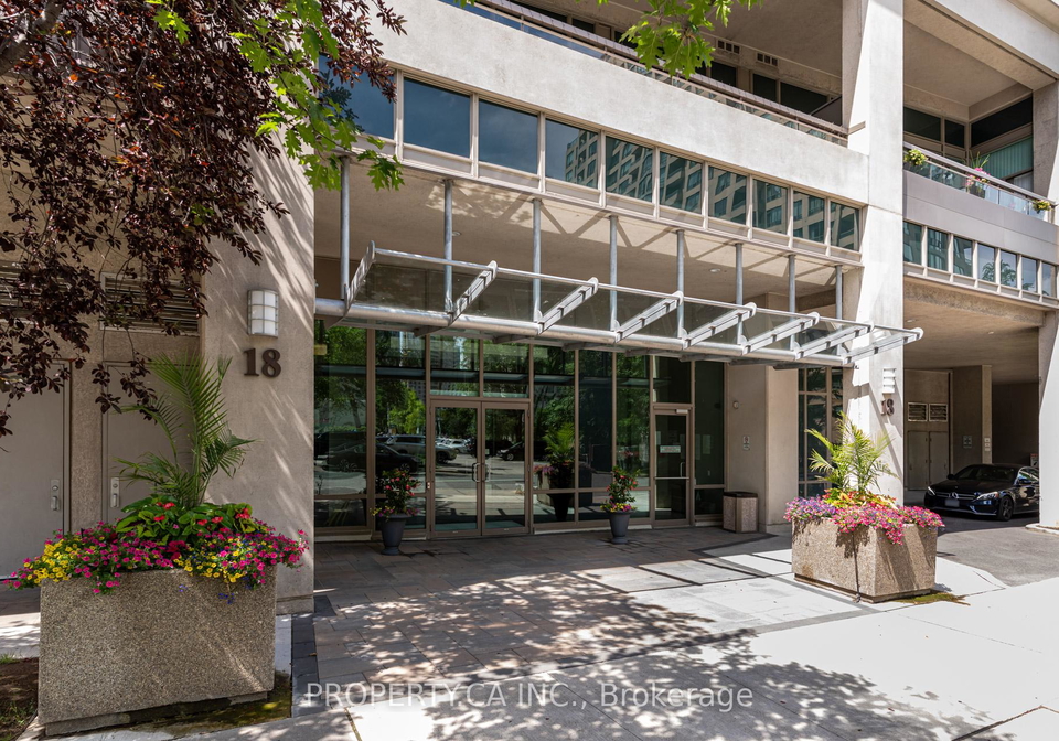 18-parkview-avenue-north-york-ontario-c12262953