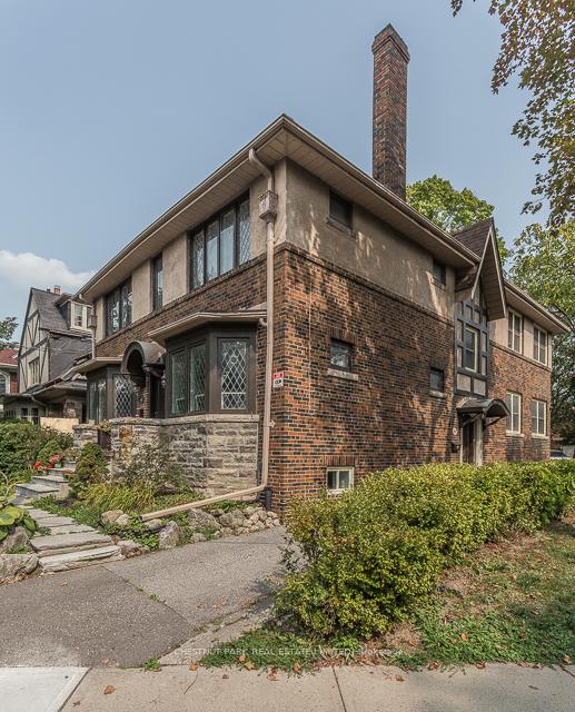 118-chaplin-crescent-toronto-ontario-c12263040
