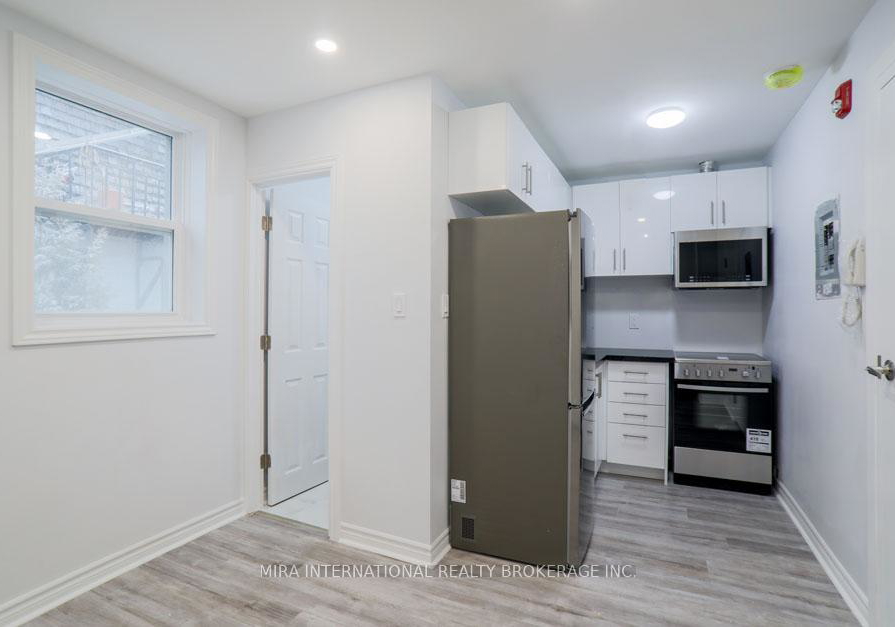 210-carlton-street-toronto-ontario-c12263100